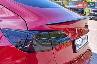 Седан Tesla Model 3 2022 в Львове