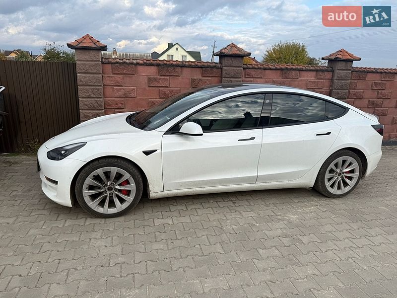 Tesla Model 3 2021