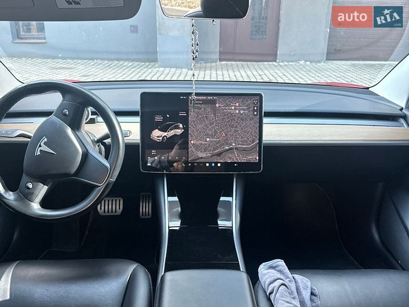 Седан Tesla Model 3 2018 в Ивано-Франковске