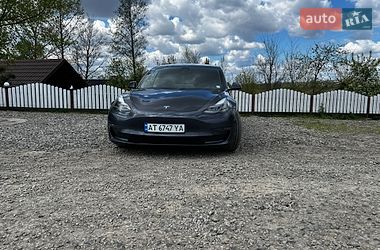 Седан Tesla Model 3 2021 в Ивано-Франковске