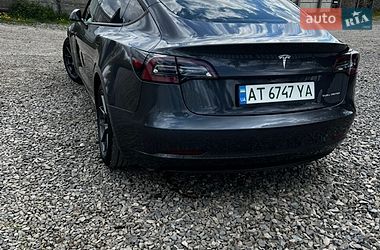 Седан Tesla Model 3 2021 в Ивано-Франковске