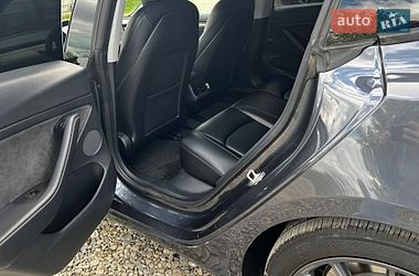 Седан Tesla Model 3 2021 в Ивано-Франковске