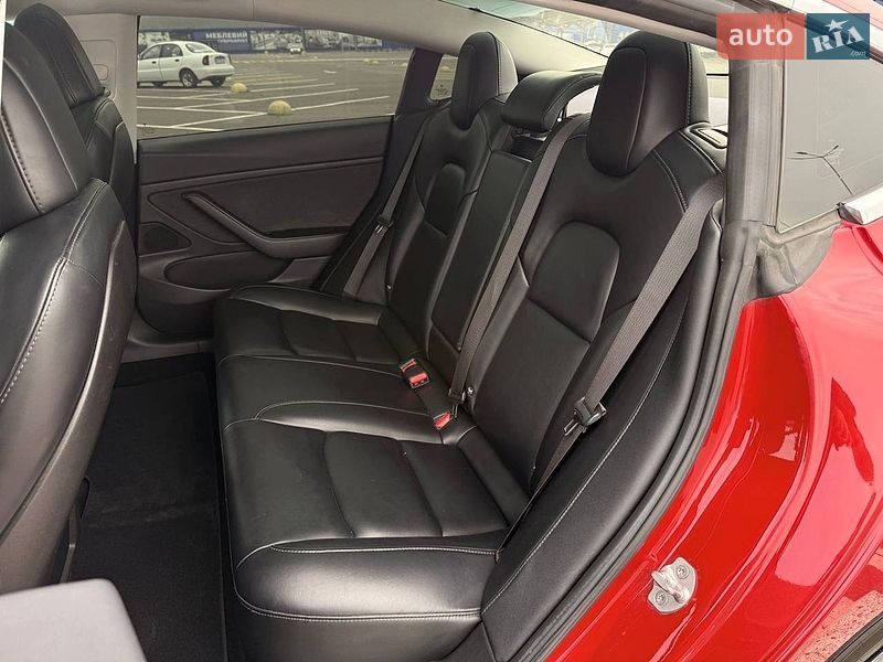 Седан Tesla Model 3 2018 в Одессе