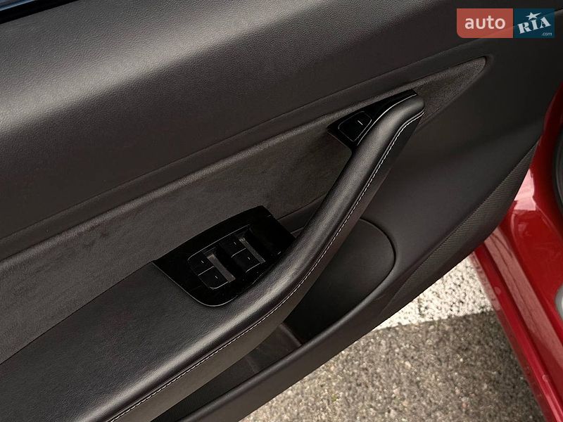 Седан Tesla Model 3 2018 в Одессе