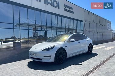 Седан Tesla Model 3 2023 в Луцке