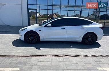 Седан Tesla Model 3 2023 в Луцке