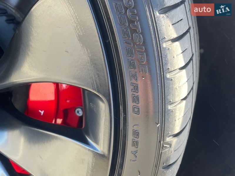 Седан Tesla Model 3 2023 в Луцке