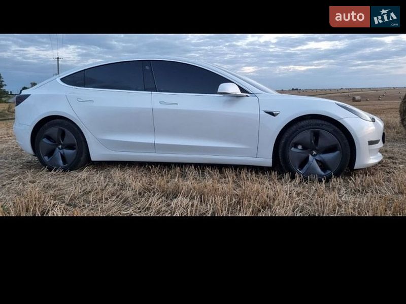 Седан Tesla Model 3 2019 в Хмельницькому