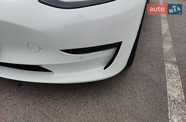 Седан Tesla Model 3 2021 в Львове