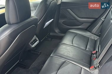 Седан Tesla Model 3 2017 в Львове