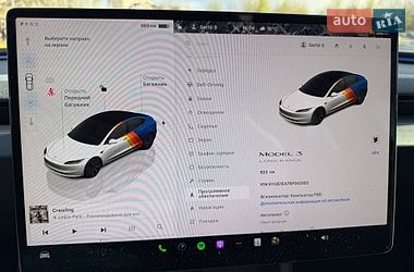 Седан Tesla Model 3 2025 в Киеве