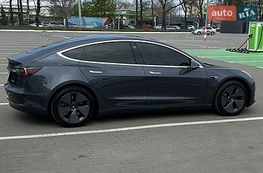 Седан Tesla Model 3 2019 в Одесі