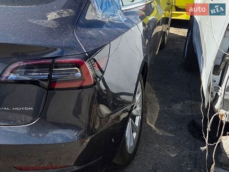 Седан Tesla Model 3 2018 в Киеве фото 21 Седан Tesla Model 3 2018 в Киеве