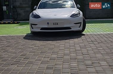 Седан Tesla Model 3 2022 в Києві