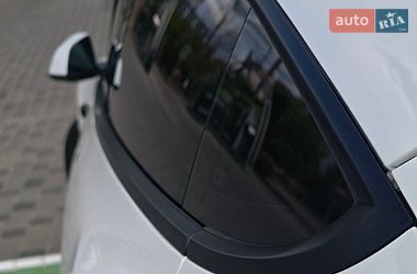 Седан Tesla Model 3 2022 в Києві