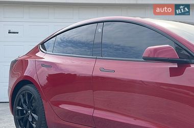 Седан Tesla Model 3 2018 в Одесі