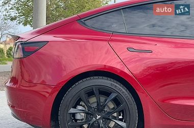 Седан Tesla Model 3 2018 в Одесі