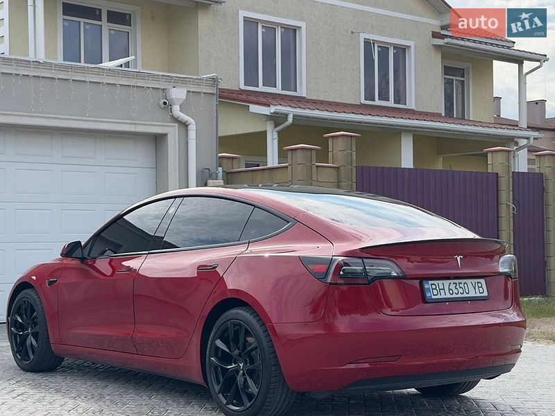 Седан Tesla Model 3 2018 в Одесі