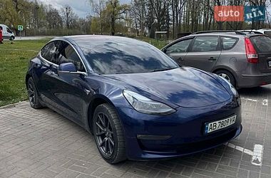 Седан Tesla Model 3 2018 в Вінниці