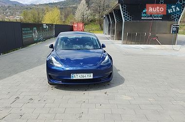 Седан Tesla Model 3 2022 в Ивано-Франковске