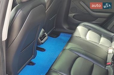 Седан Tesla Model 3 2022 в Ивано-Франковске