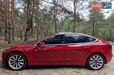 Седан Tesla Model 3 2018 в Днепре