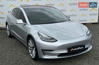 Седан Tesla Model 3 2018 в Луцке