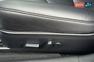Седан Tesla Model 3 2018 в Луцке