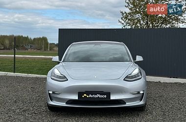 Седан Tesla Model 3 2018 в Луцке