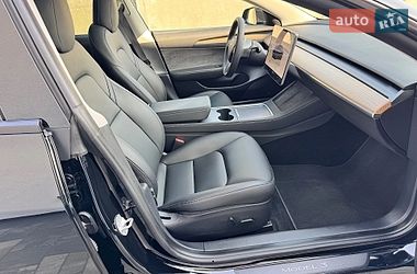 Седан Tesla Model 3 2022 в Хмельницком