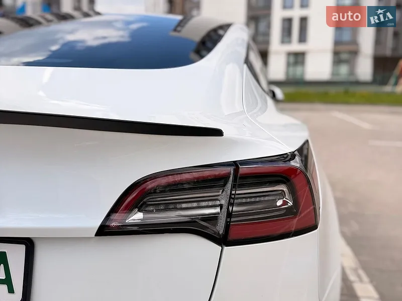 Tesla Model 3 2022 VIN 5YJ3E1EB0NF169538 фото оголошення 4 з 41