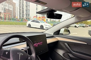 Седан Tesla Model 3 2022 в Луцке