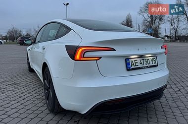 Седан Tesla Model 3 2024 в Днепре