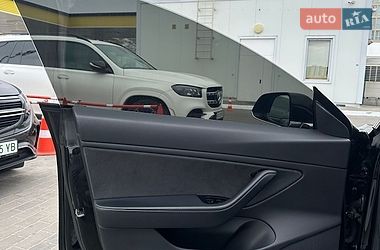 Седан Tesla Model 3 2019 в Киеве