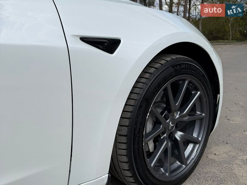 Седан Tesla Model 3 2019 в Житомирі фото 28 Седан Tesla Model 3 2019 в Житомирі