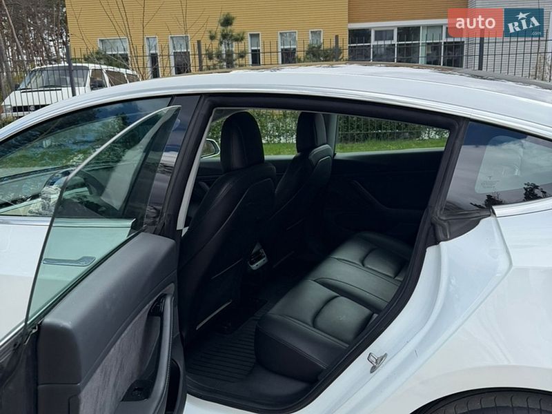 Седан Tesla Model 3 2019 в Житомирі фото 31 Седан Tesla Model 3 2019 в Житомирі