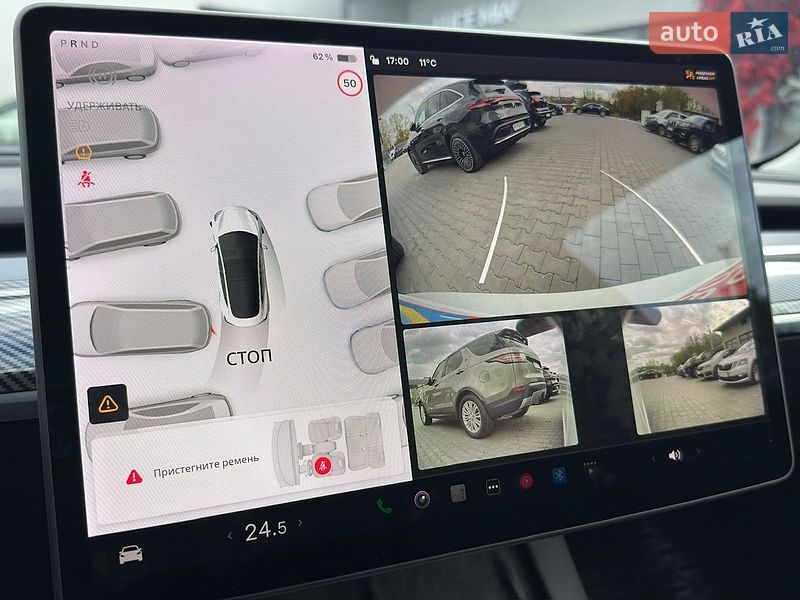 Седан Tesla Model 3 2021 в Черновцах