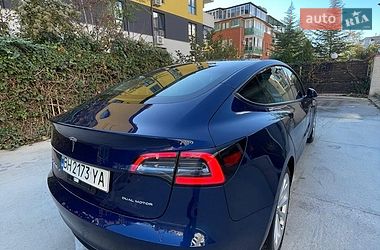 Седан Tesla Model 3 2021 в Одессе