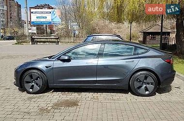Седан Tesla Model 3 2023 в Одессе