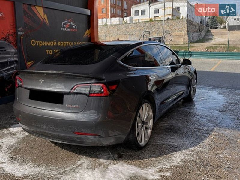 Седан Tesla Model 3 2019 в Кропивницькому