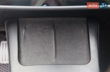 Седан Tesla Model 3 2021 в Киеве