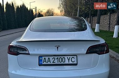 Седан Tesla Model 3 2020 в Киеве