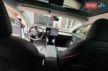 Седан Tesla Model 3 2019 в Хмельницькому