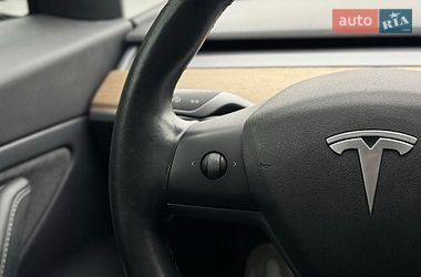 Седан Tesla Model 3 2019 в Киеве
