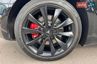 Седан Tesla Model 3 2018 в Кривому Розі