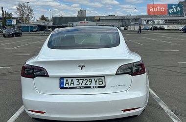 Седан Tesla Model 3 2021 в Києві