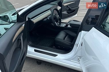 Седан Tesla Model 3 2021 в Києві