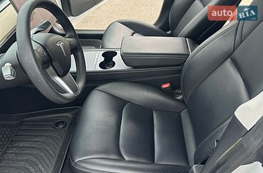 Седан Tesla Model 3 2021 в Києві