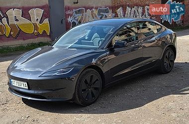Седан Tesla Model 3 2025 в Коломиї
