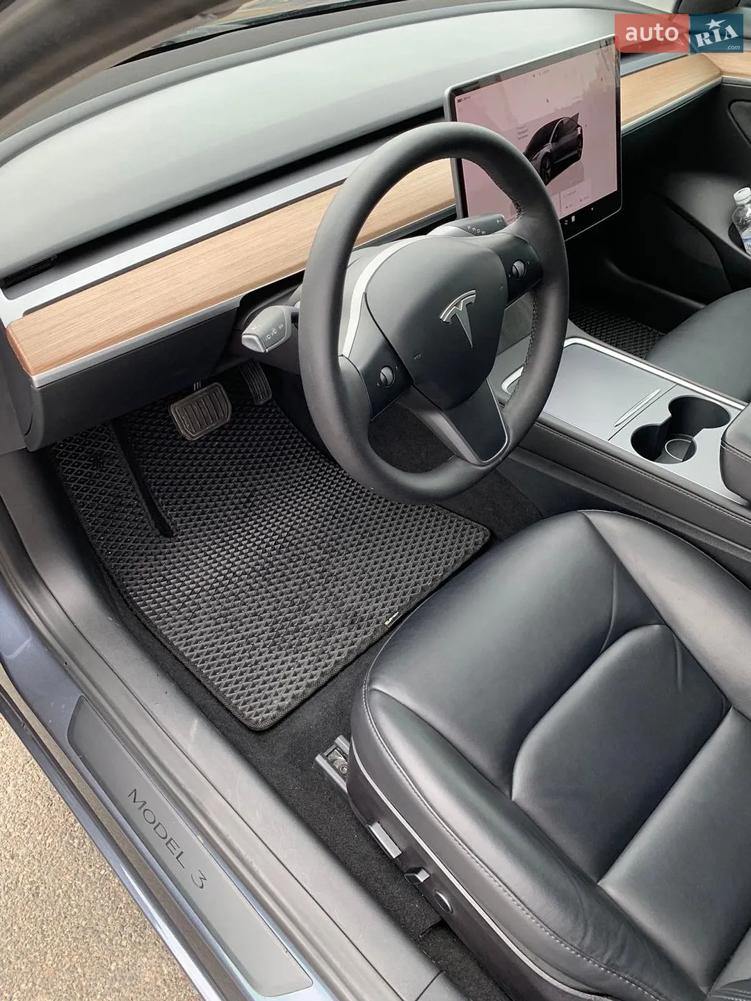 2022 Tesla Model 3 - мініатюра 8
